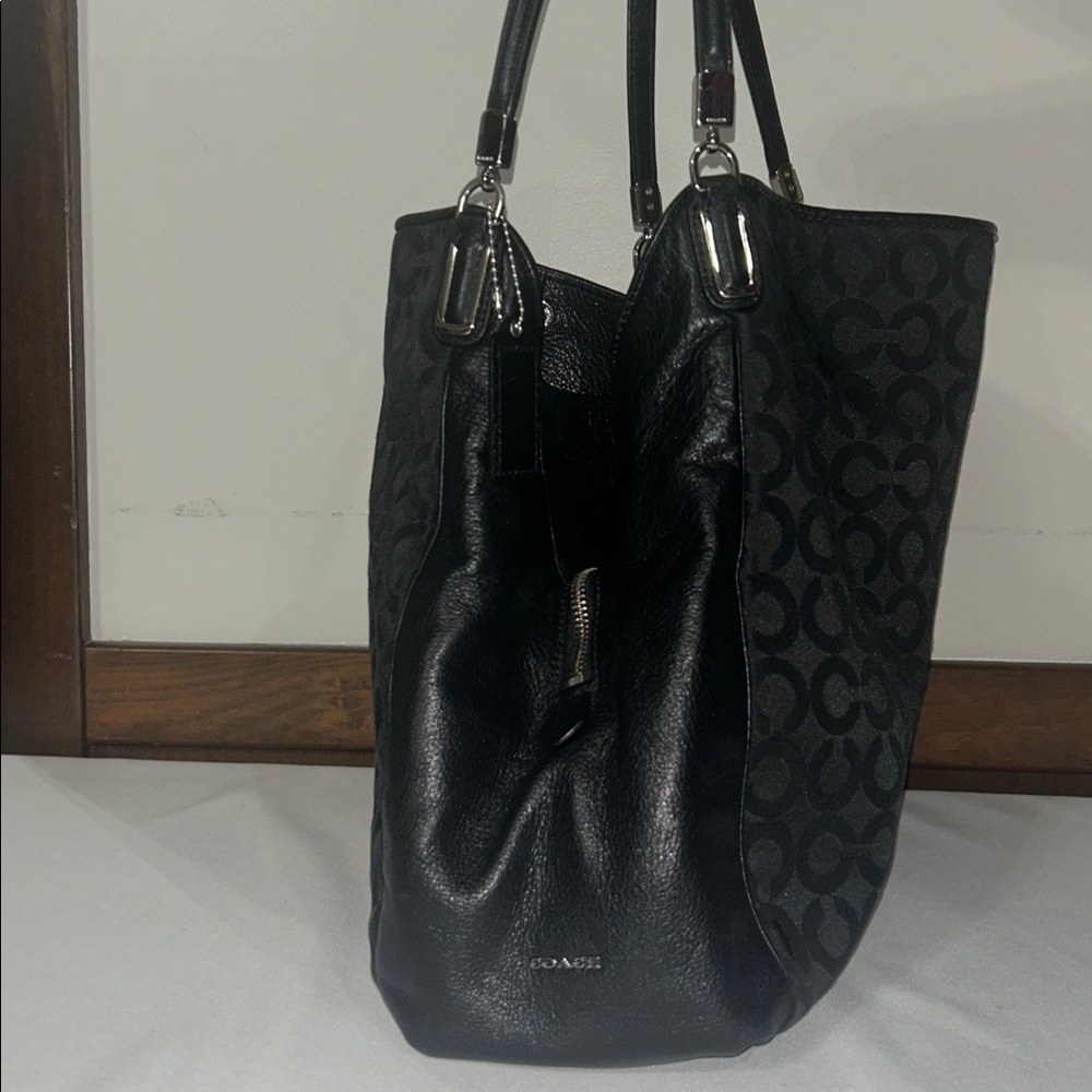 Purse - Picture 2 of 6